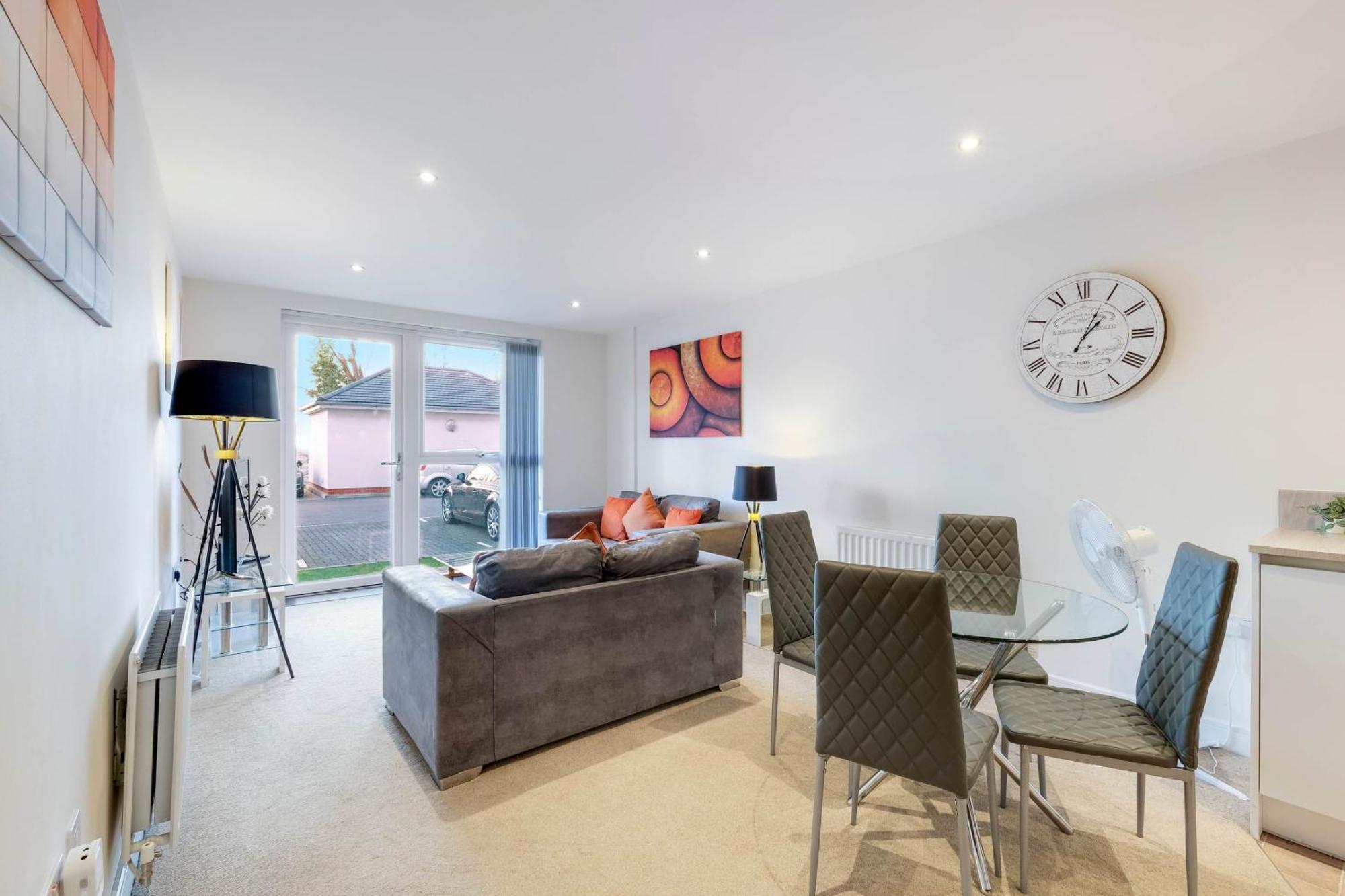 Alder House Serviced Apartment Maidenhead By 360Stays Eksteriør bilde