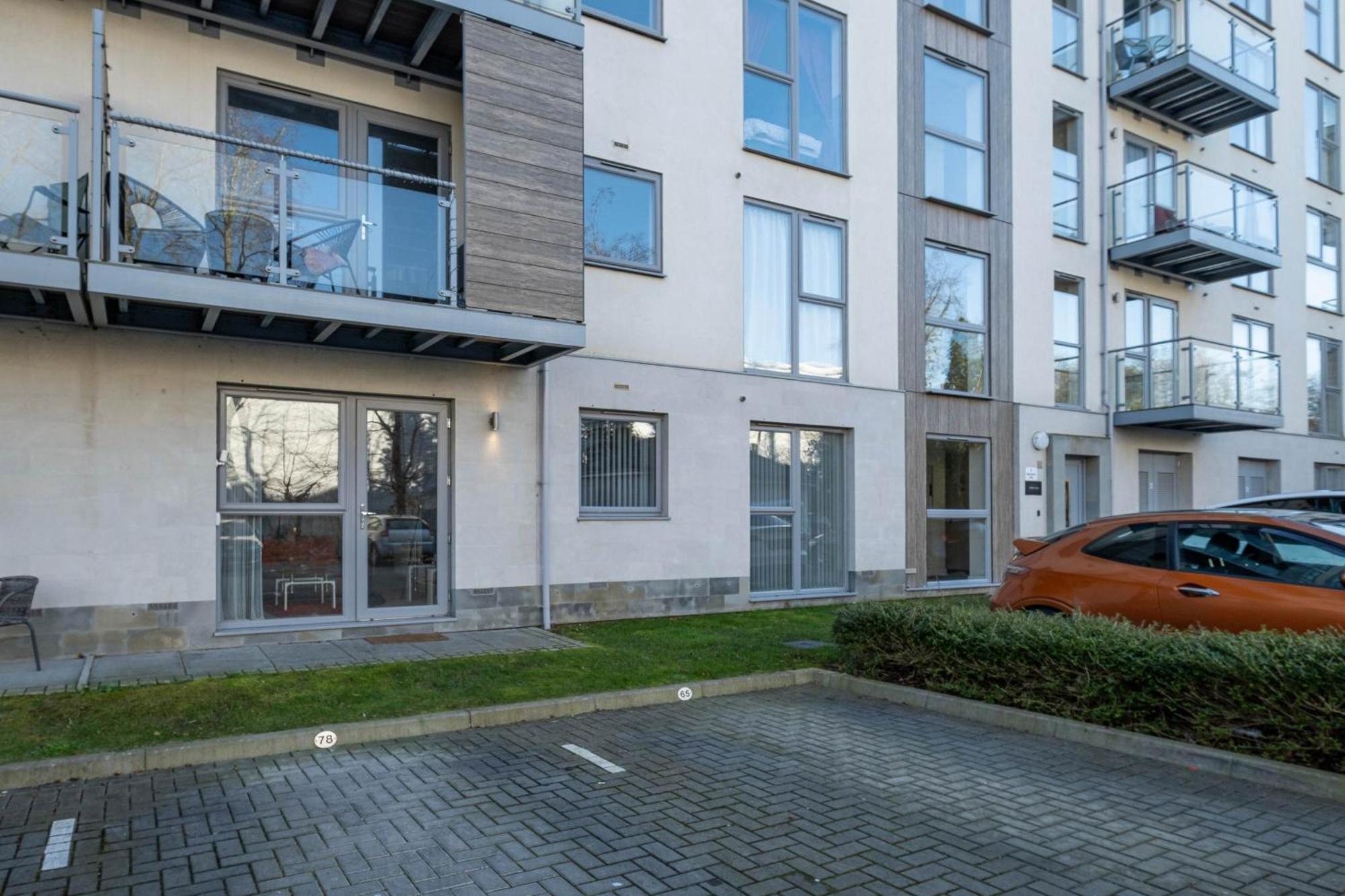 Alder House Serviced Apartment Maidenhead By 360Stays Eksteriør bilde