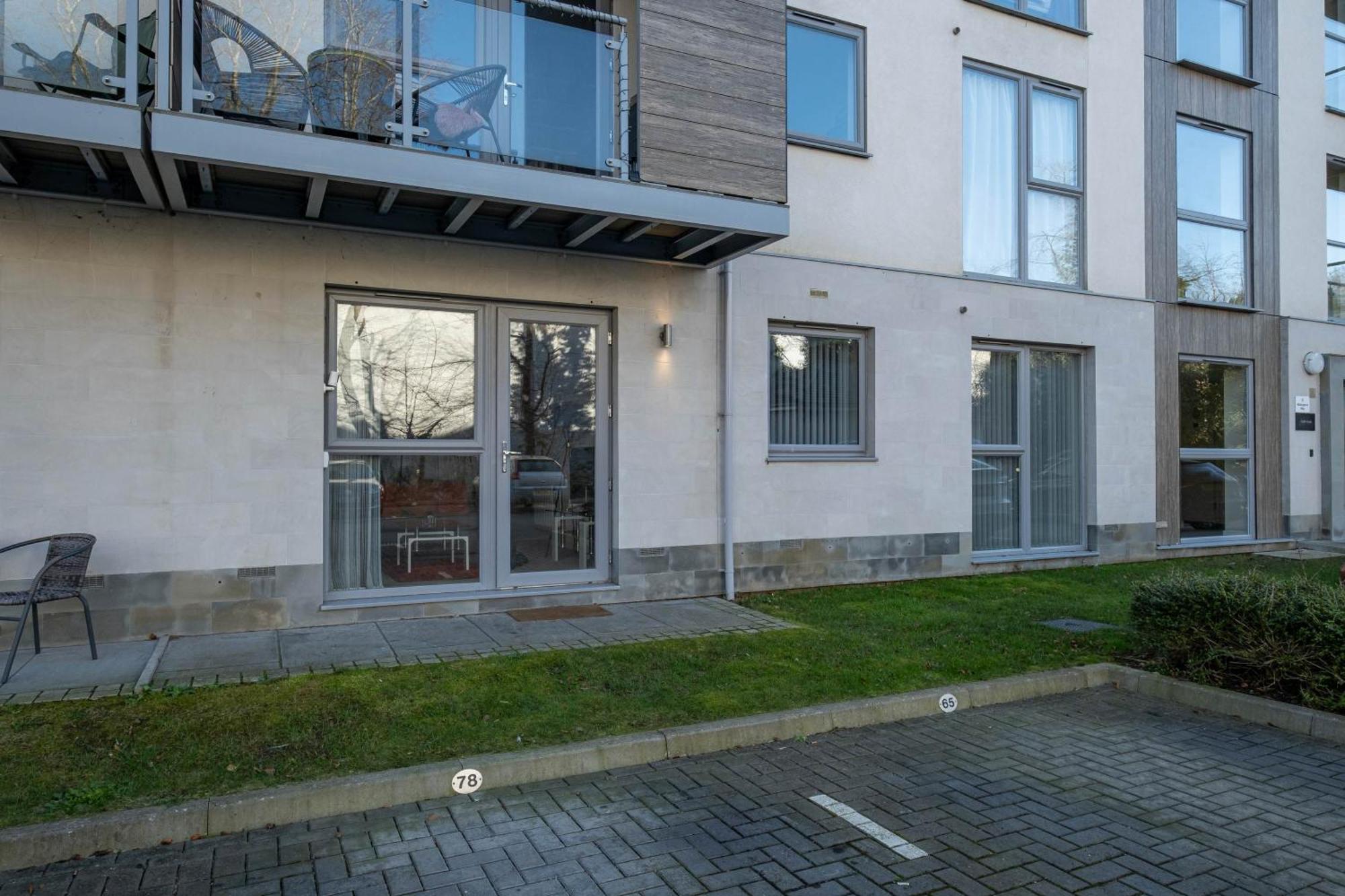 Alder House Serviced Apartment Maidenhead By 360Stays Eksteriør bilde